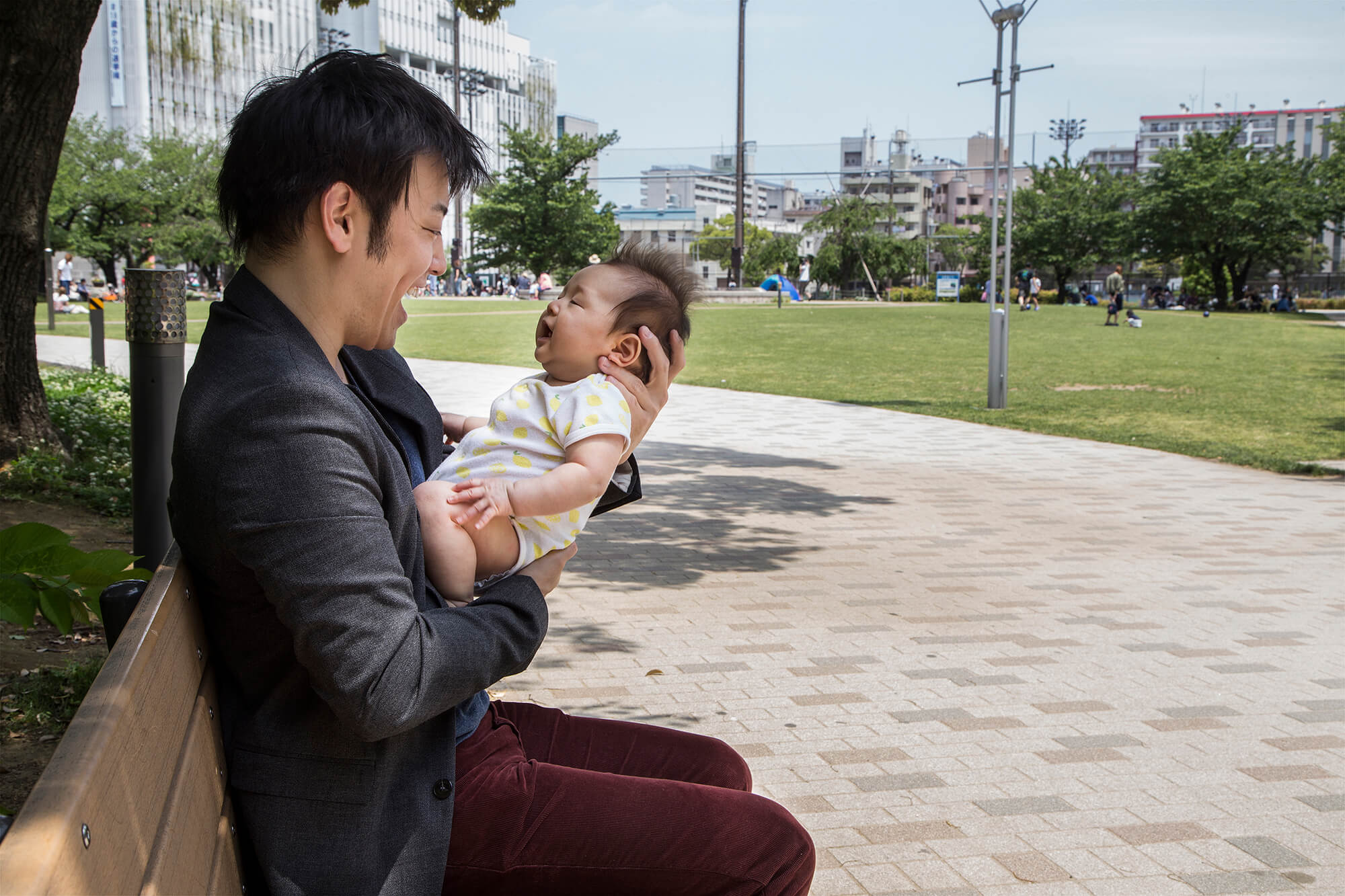 色々なゲストと交流を図り、（疑似）世界一周をすることが目標。