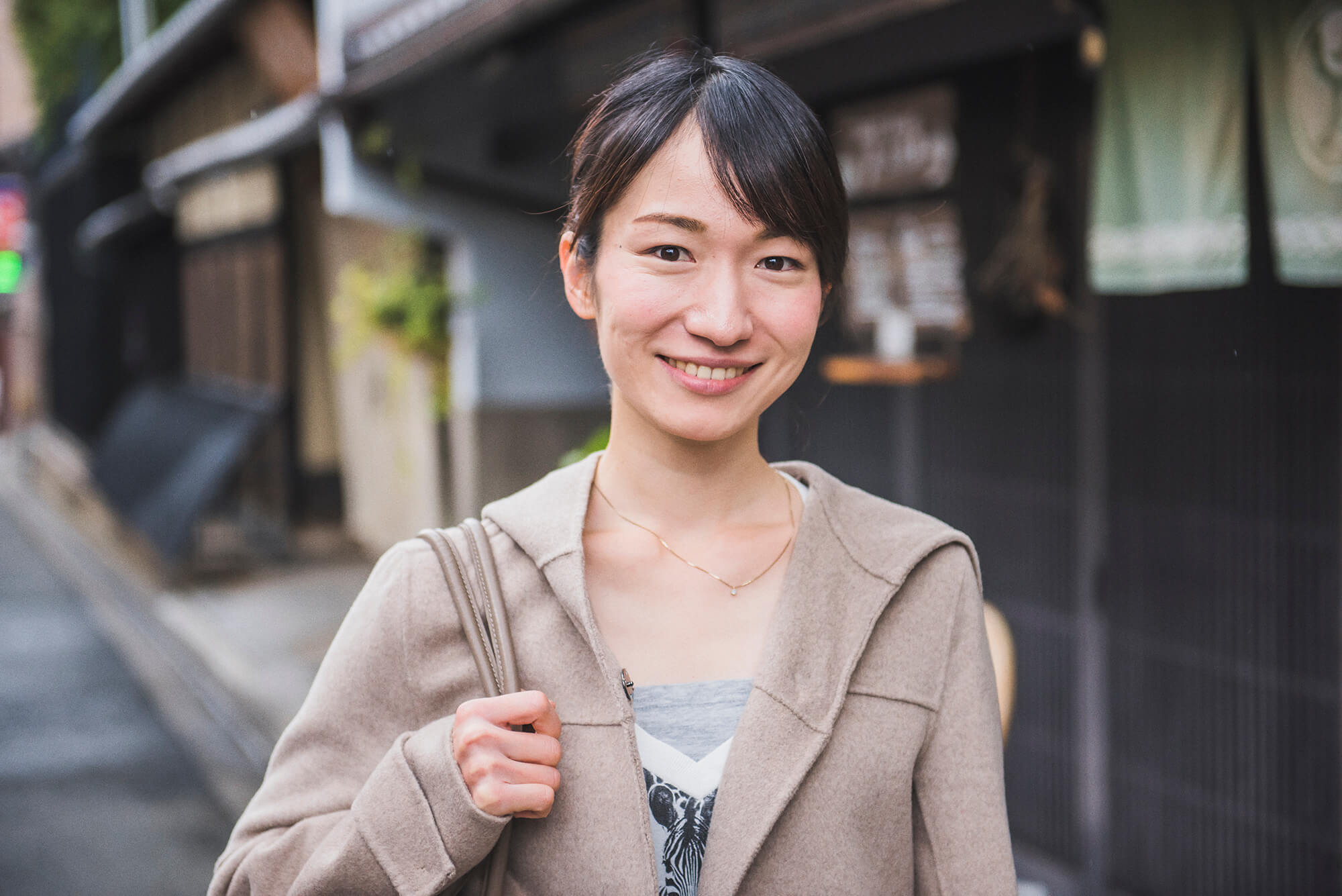 一人暮らしの大人女子が始めた自然体で等身大のホストライフ。