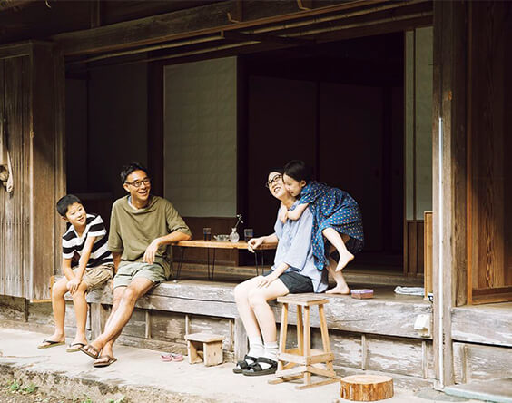 今だけの思い出を家族アルバムに「ファミリー旅」