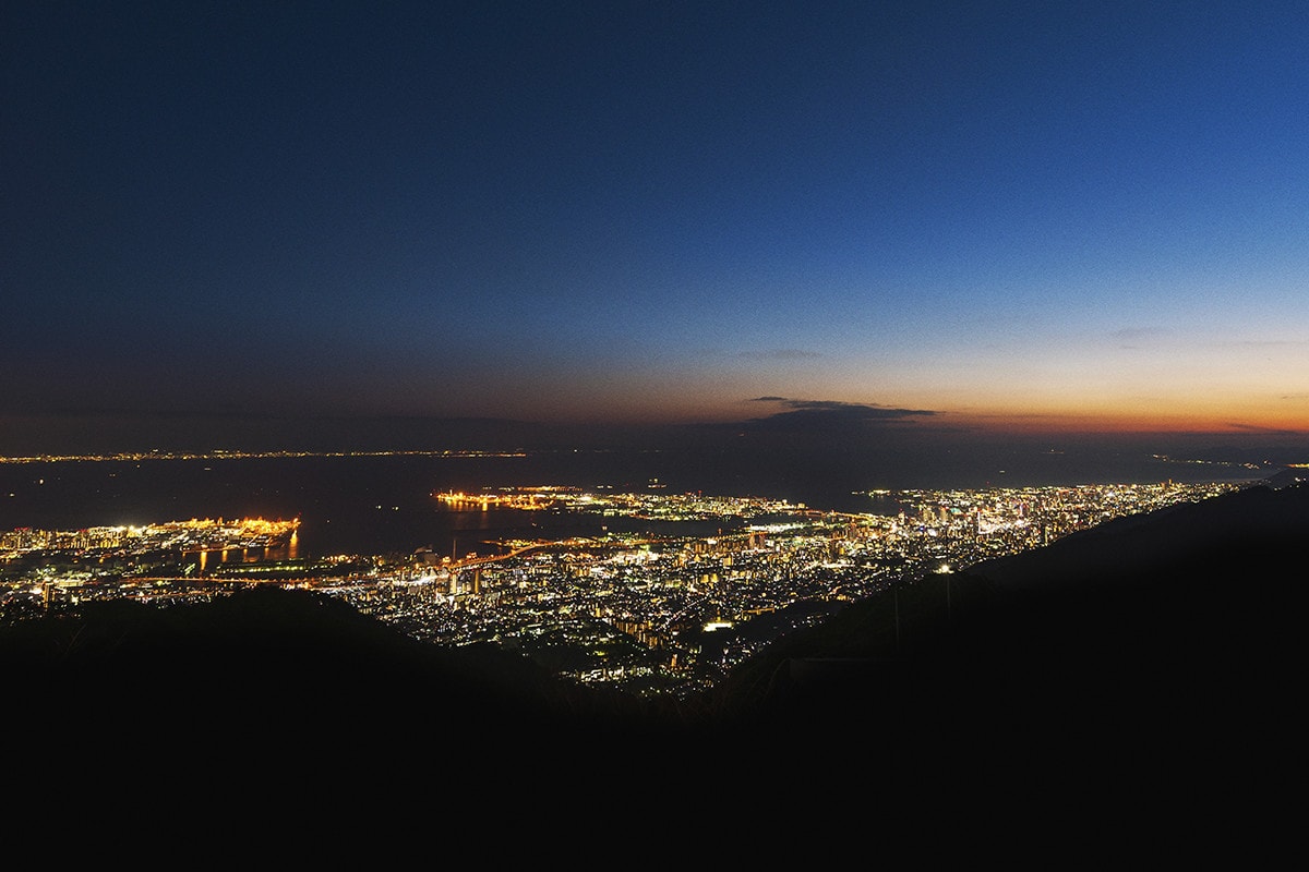 時間を気にせず美しい夜景を眺められるのは、このリスティングならでは。