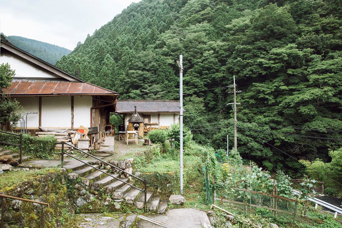 リスティングは築100年以上の古民家。