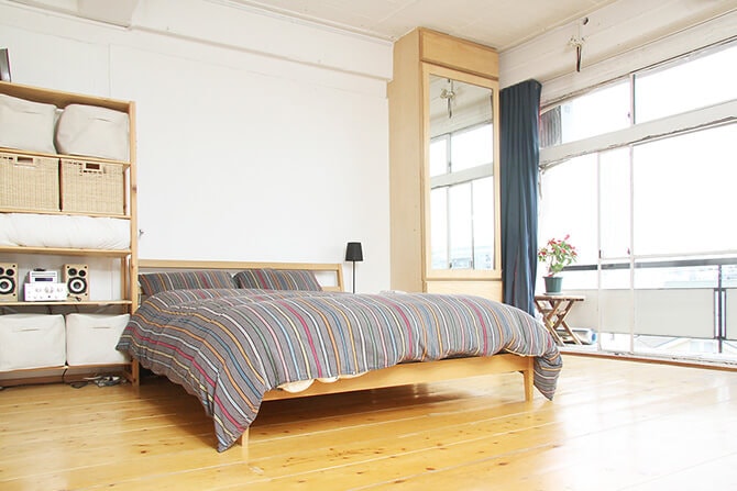 駅から近い都会のワンルーム